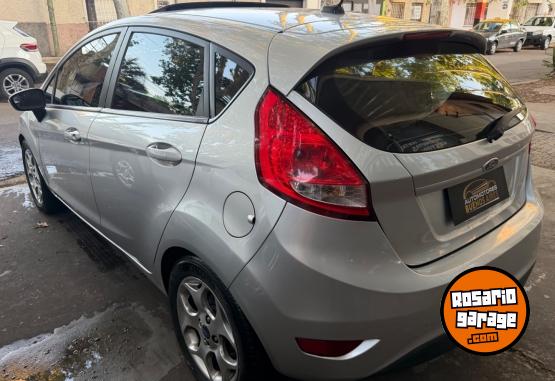 Autos - Ford Fiesta kinetic titanium 2010 Nafta 155000Km - En Venta