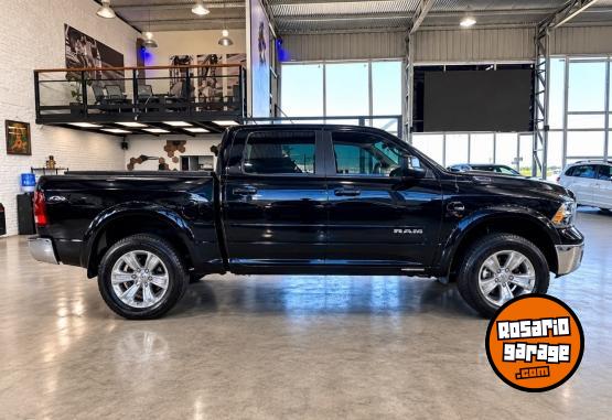 Camionetas - Chrysler RAM 1500 4X4 5.7 LARAMIE 2023 Nafta 120000Km - En Venta
