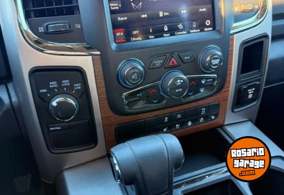 Camionetas - Chrysler RAM 1500 4X4 5.7 LARAMIE 2023 Nafta 120000Km - En Venta