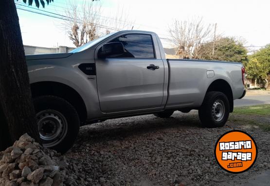 Camionetas - Ford Ranger cabina simple 2023 Diesel 25300Km - En Venta
