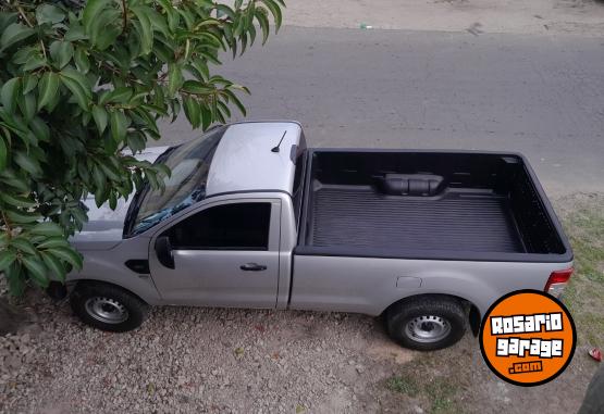 Camionetas - Ford Ranger cabina simple 2023 Diesel 25300Km - En Venta