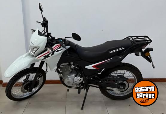 Motos - Honda Xr 150 2026 Nafta 4000Km - En Venta