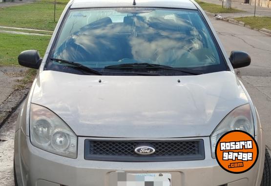 Autos - Ford Fiesta Max 2007 Nafta 203000Km - En Venta