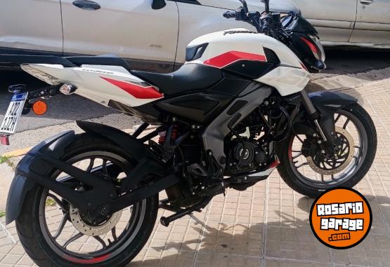 Motos - Bajaj Rouser NS 160 2024 Nafta 8000Km - En Venta