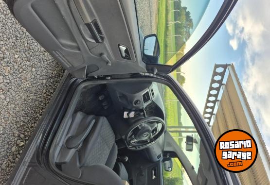 Autos - Volkswagen Suran 2015 Nafta 120000Km - En Venta