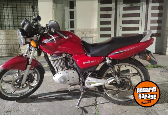 Motos - Suzuki EN 125 2A 2011 Nafta 42000Km - En Venta