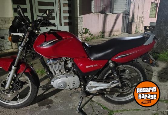 Motos - Suzuki EN 125 2A 2011 Nafta 42000Km - En Venta