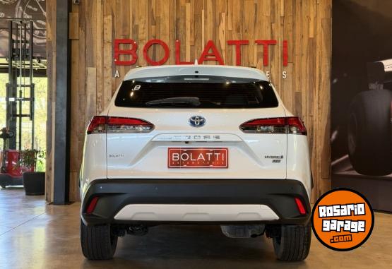 Autos - Toyota Corolla Cross 1.8 SEG HV 2023 Electrico / Hibrido 49000Km - En Venta