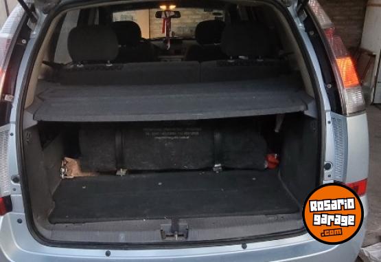 Autos - Chevrolet Meriva Gls 2011 GNC 233000Km - En Venta