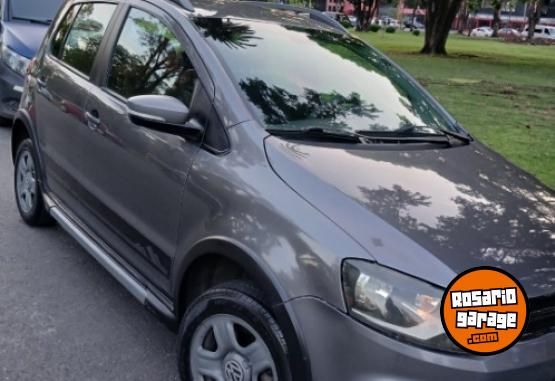 Autos - Volkswagen Crossfox impecable 2012 Nafta 140000Km - En Venta