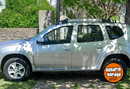 Autos - Renault Duster Privilege 4x2 moto 2017 Nafta 122000Km - En Venta
