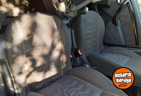 Autos - Renault Duster Privilege 4x2 moto 2017 Nafta 122000Km - En Venta