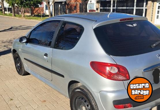 Autos - Peugeot 207 Compact 2010 Nafta 110000Km - En Venta