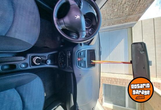 Autos - Peugeot 207 Compact 2010 Nafta 110000Km - En Venta