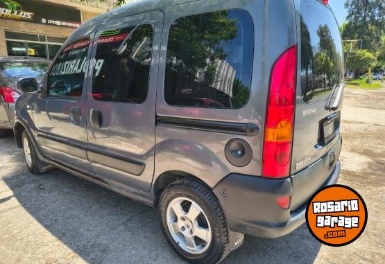 Autos - Renault Kangoo sportway 2010 Nafta 83000Km - En Venta