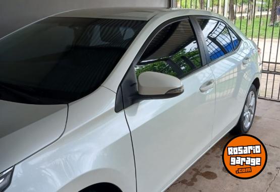 Autos - Toyota Corolla 2015 Nafta 180000Km - En Venta
