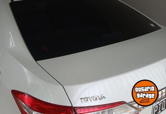 Autos - Toyota Corolla 2015 Nafta 180000Km - En Venta