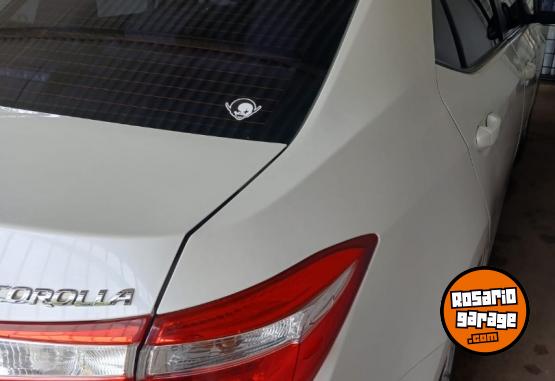 Autos - Toyota Corolla 2015 Nafta 180000Km - En Venta