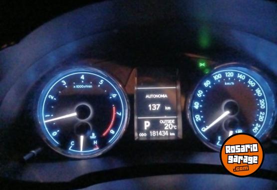 Autos - Toyota Corolla 2015 Nafta 180000Km - En Venta
