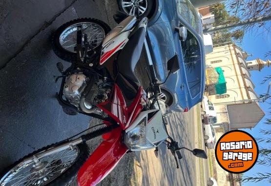 Motos - Corven R3 2025 Nafta 12000Km - En Venta