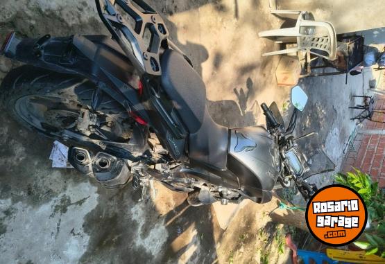 Motos - Bajaj DOMINAR 400 2025 Nafta 13000Km - En Venta
