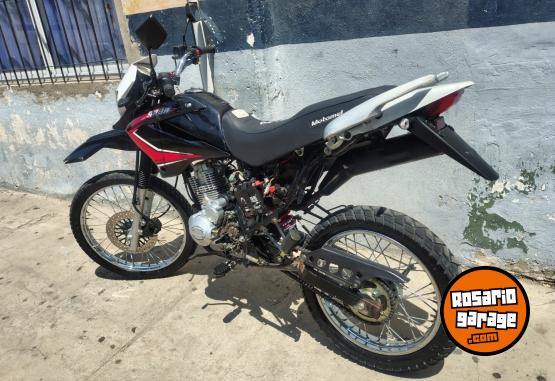 Motos - Motomel Skua v6 2022 Nafta 20000Km - En Venta