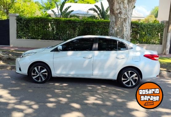 Autos - Toyota Yaris Sedan 1.5 XLS Pack 2024 Nafta 68450Km - En Venta