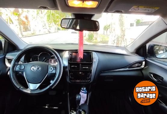 Autos - Toyota Yaris Sedan 1.5 XLS Pack 2024 Nafta 68450Km - En Venta