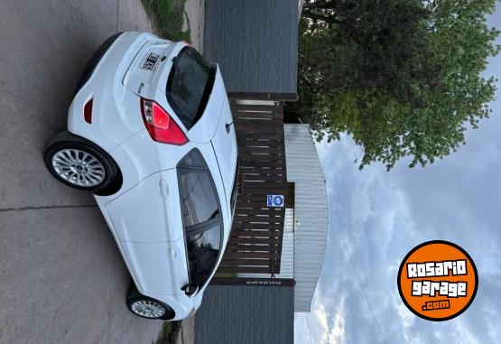 Autos - Ford Fiesta se plus 2013 Nafta 180000Km - En Venta