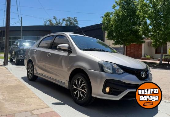 Autos - Toyota ETIOS 4 ptas XLS 1.5 6M/T 2018 GNC 173000Km - En Venta