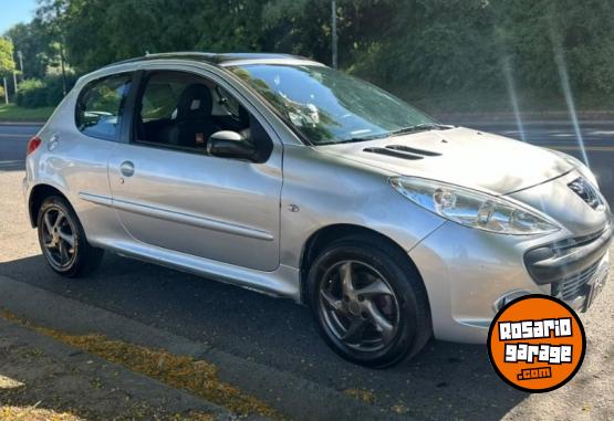 Autos - Peugeot 207 QUICKSILVER 2010 Nafta 142000Km - En Venta