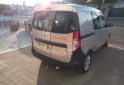 Utilitarios - Renault Kangoo 5 asientos. 2022 Nafta 0Km - En Venta