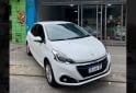 Autos - Peugeot 208 allure 2017 Nafta 75000Km - En Venta
