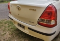 Autos - Toyota Etios xs 2014 Nafta 118000Km - En Venta