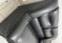 Hogar - Sillón de cuero sintético bicuerpo negro. - En Venta