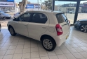 Autos - Toyota Etios XLS 2014 Nafta 80000Km - En Venta