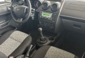 Autos - Ford Fiesta Max 2013 Nafta 140000Km - En Venta