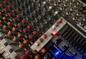 Instrumentos Musicales - Consola Behringer SX3242 FX - En Venta