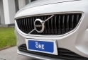 Autos - Volvo V40 T4 2.0 Momentum 2017 Nafta 33800Km - En Venta