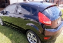 Autos - Ford Fiesta kinetic 2013 Nafta 105000Km - En Venta