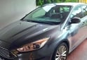 Autos - Ford Focus titanium  2.0 2016 Nafta 185000Km - En Venta