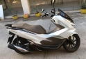 Motos - Honda PCX DLX 2020 Nafta 15800Km - En Venta