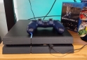 Informtica - PS4. 500GB. Impecable estado. Mortal Kombat XL. Base cargador doble con luz. Joystick - En Venta
