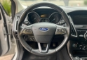 Autos - Ford Focus / No Cruze Vento 2016 Nafta 98000Km - En Venta