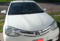 Autos - Toyota Etios xls 2014 Nafta 101000Km - En Venta
