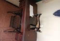 Hogar - Maquina de coser SINGER . Antigua - En Venta