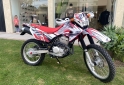 Motos - Honda TORNADO 250cc 2022 Nafta 1600Km - En Venta