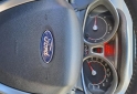 Autos - Ford Fiesta Kinetic Titanium 2013 Nafta 136000Km - En Venta