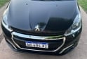 Autos - Peugeot 208 allure 2017 Nafta 120000Km - En Venta
