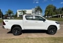 Camionetas - Toyota HILUX 2.8 SR MT- AT 2025 Diesel 0Km - En Venta